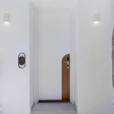 מלון דירות Kallos Of Mykonos 4*
